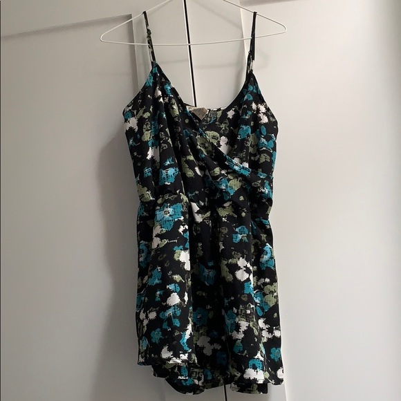 Urban outfitters floral black romper - Picture 2 of 4